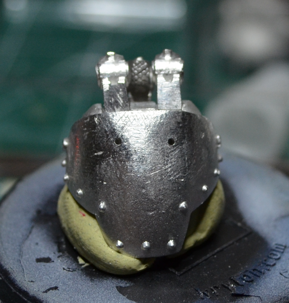 011_piston_holes